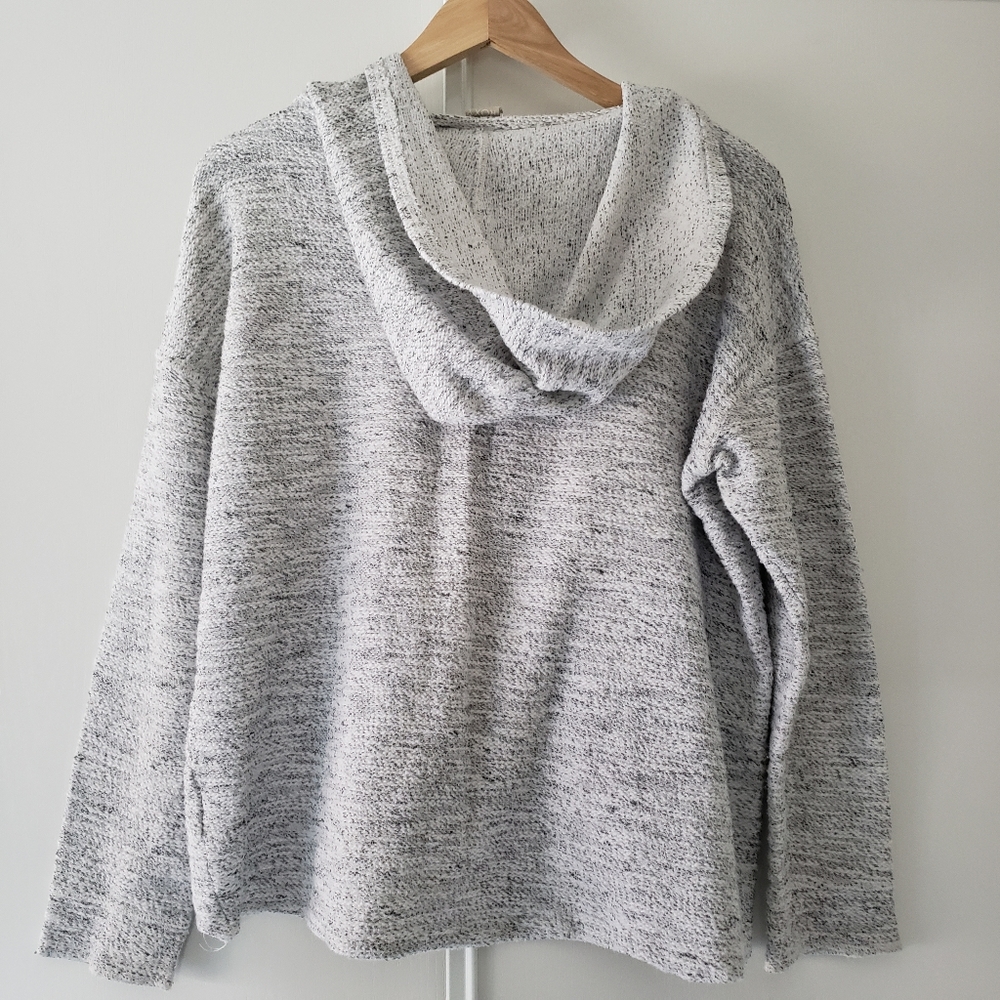 Roxy, Size Medium, Gray Hooded Pullover Sweatshir… - image 6